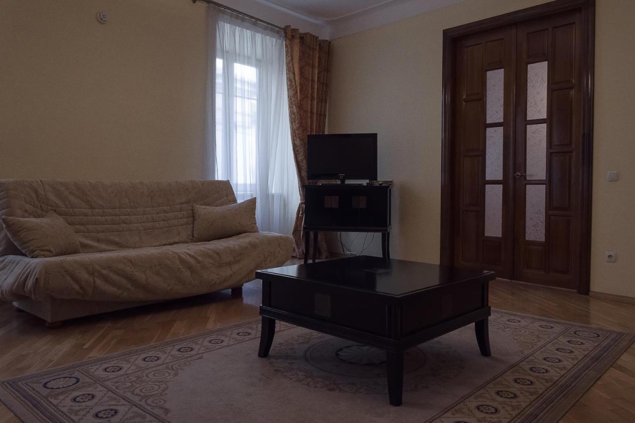 In The Historical Centre - Apartment